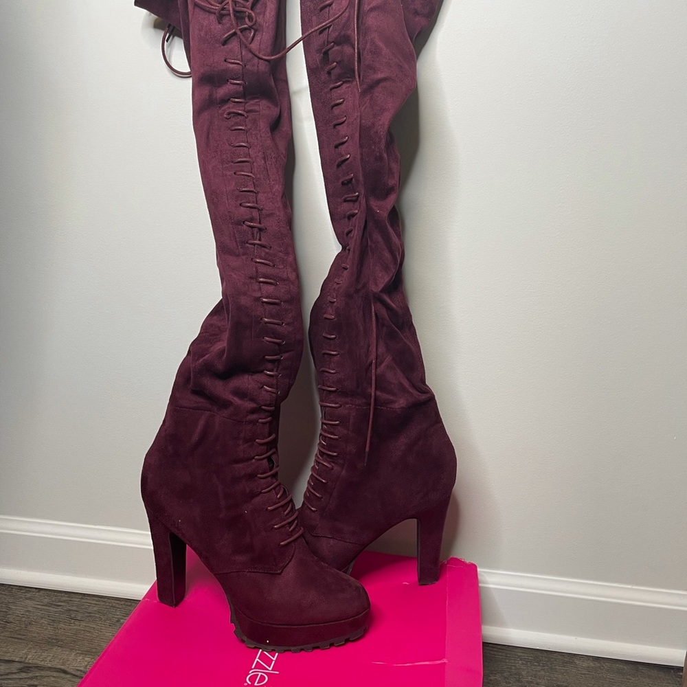 Shoe Dazzle Burgundy Lace Up Heels Size 9.5